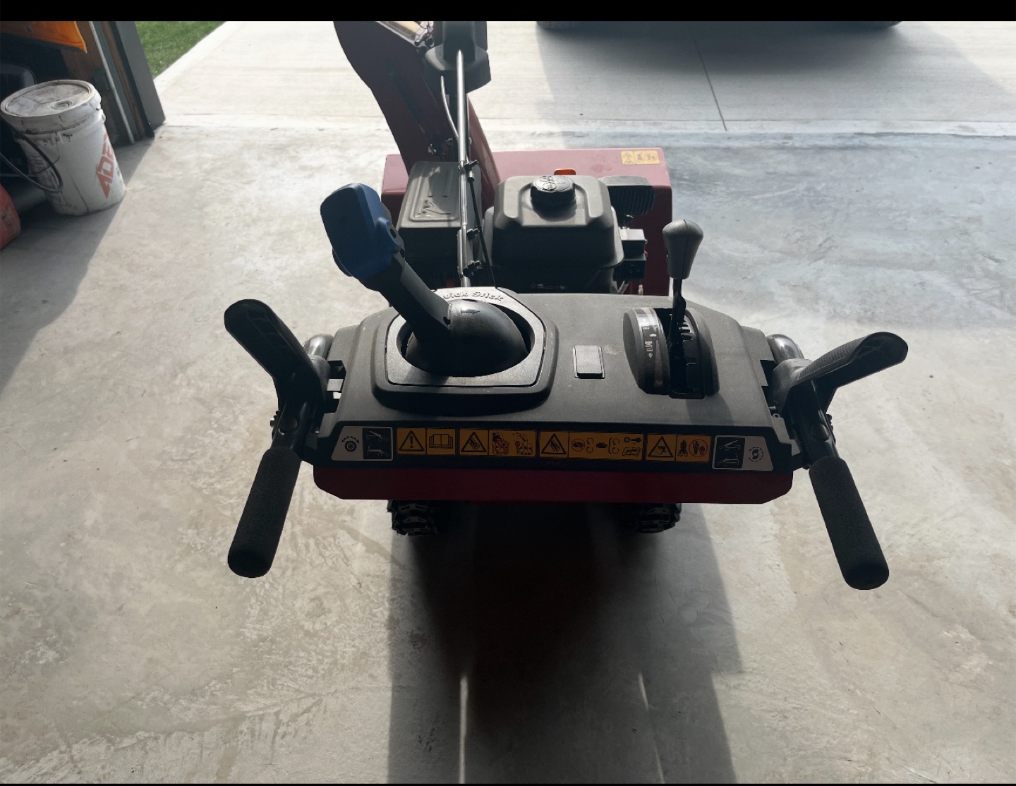 Toro Power Max HD 828 OAE Snow Blower - photo 2