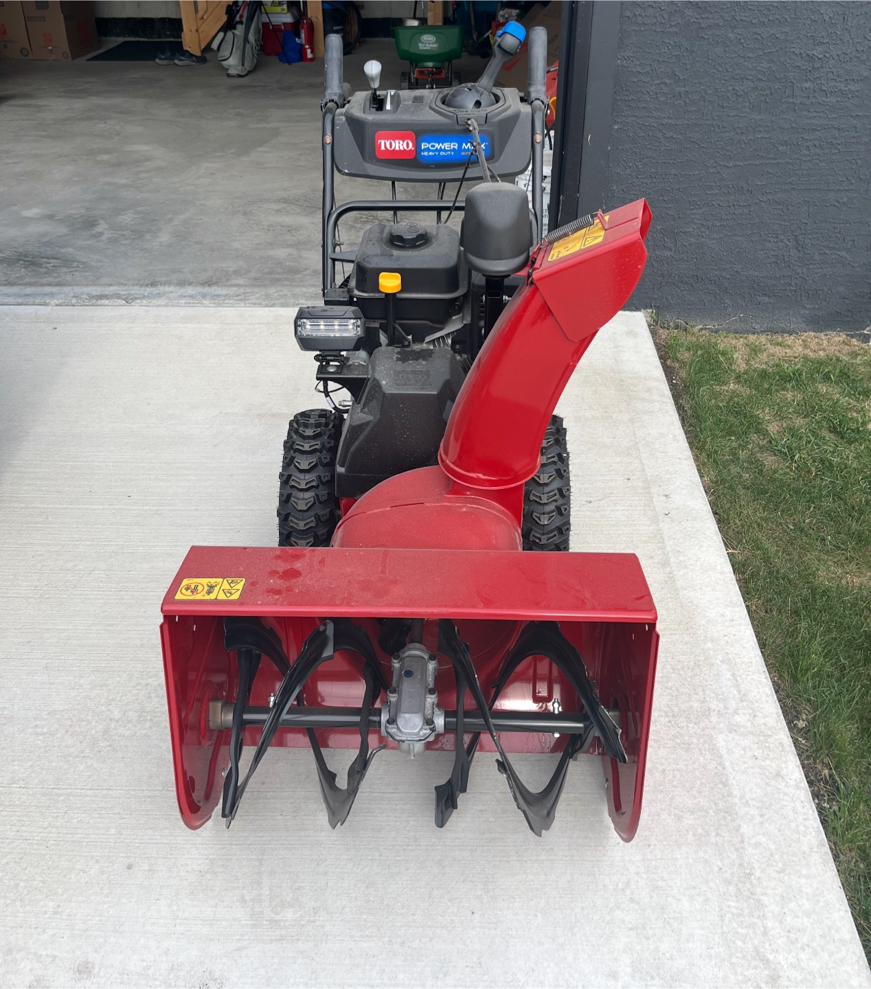 Toro Power Max HD 828 OAE Snow Blower - photo 4