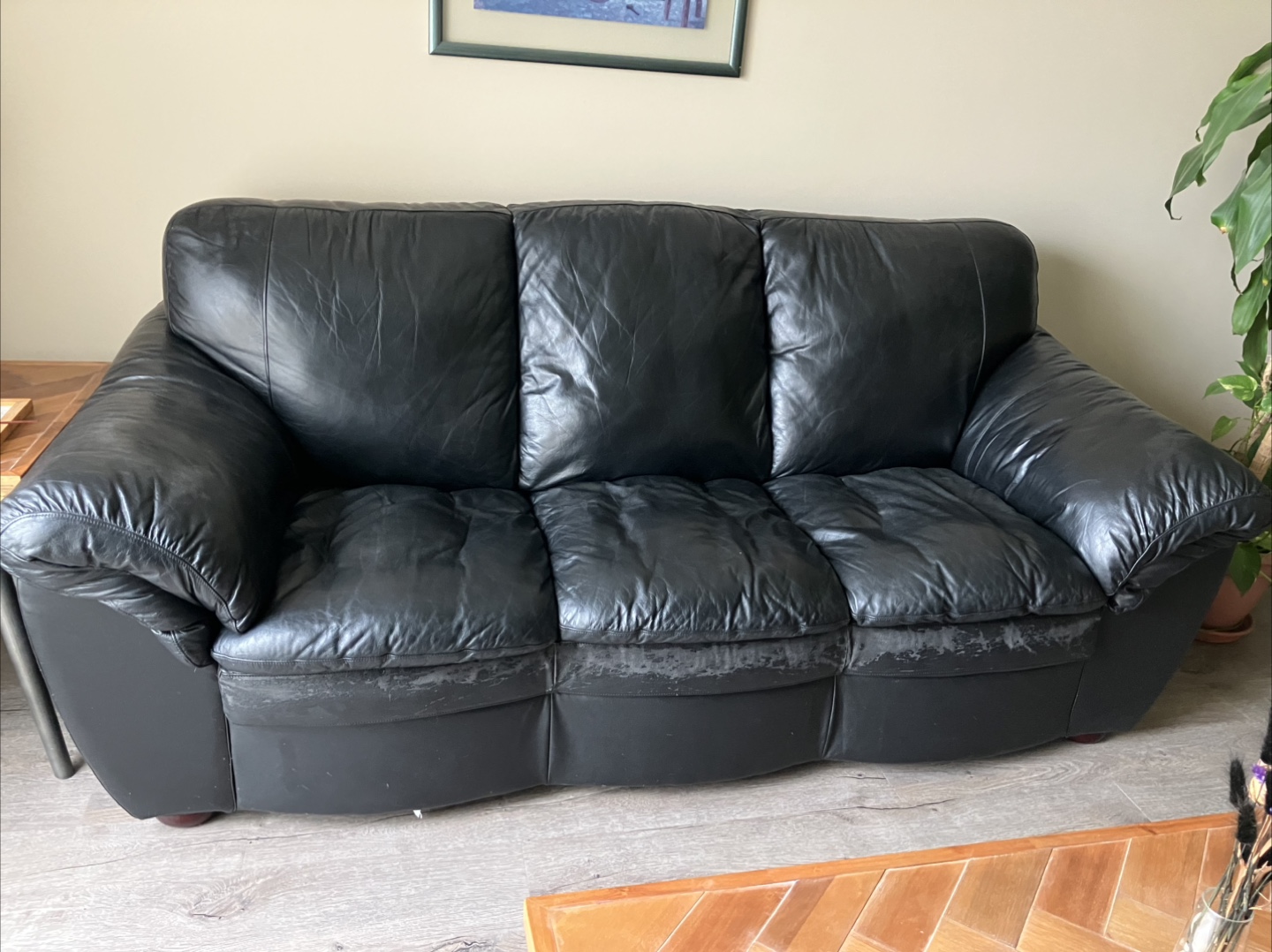Gorgeous Black Leather Living Room Furniture Set - photo 2