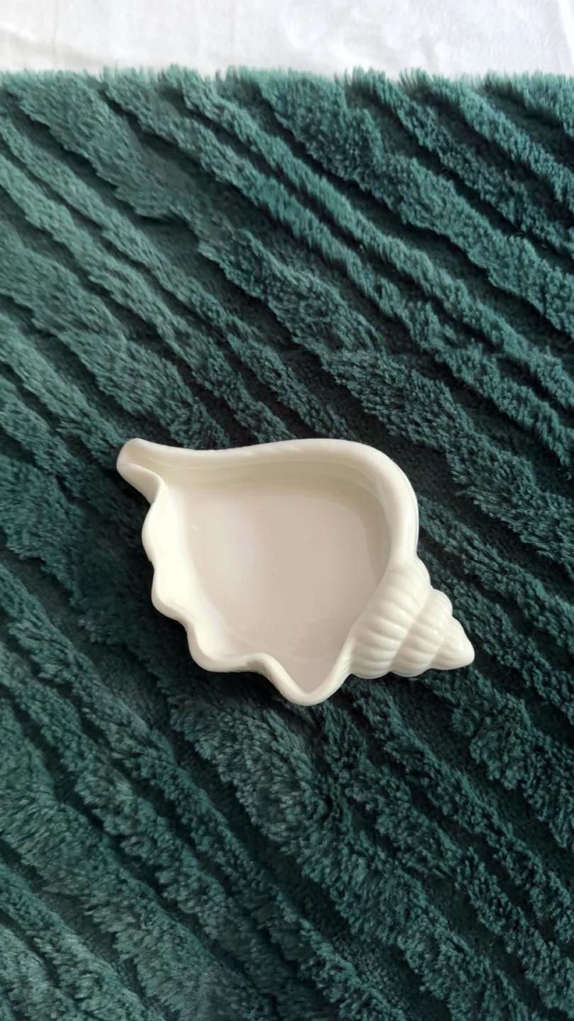 Ceramic Seashell Dish image indicator(2)