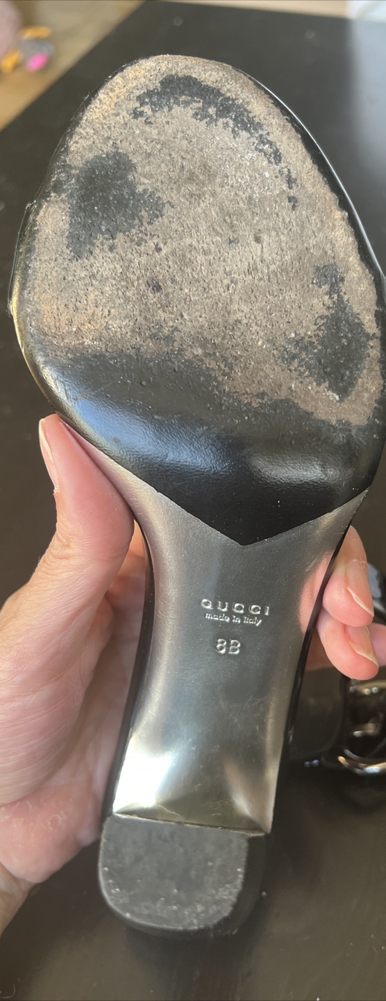 Gucci Black Heels - photo 5