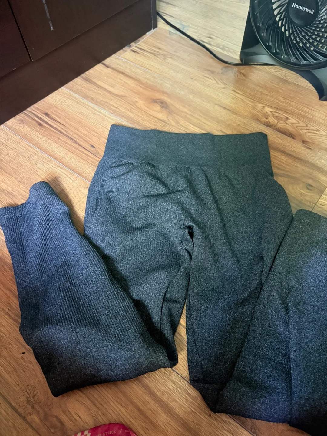 Street Wear Society Leggings - Size ML/MG thumbnail