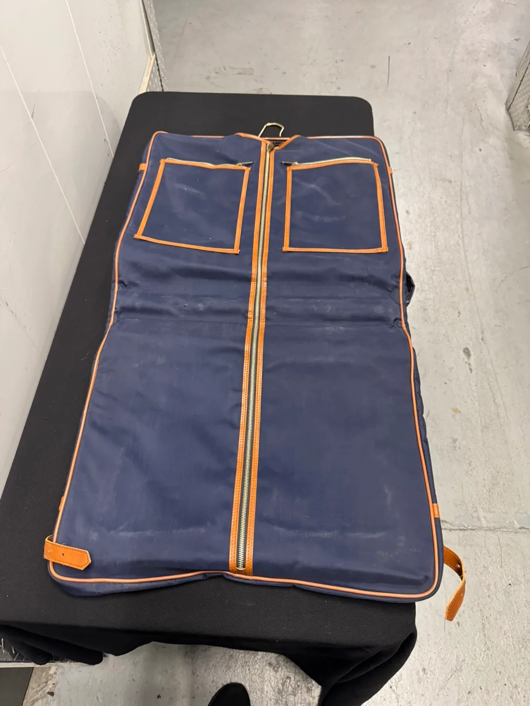 Vintage 1970 Garment Bag image indicator(3)