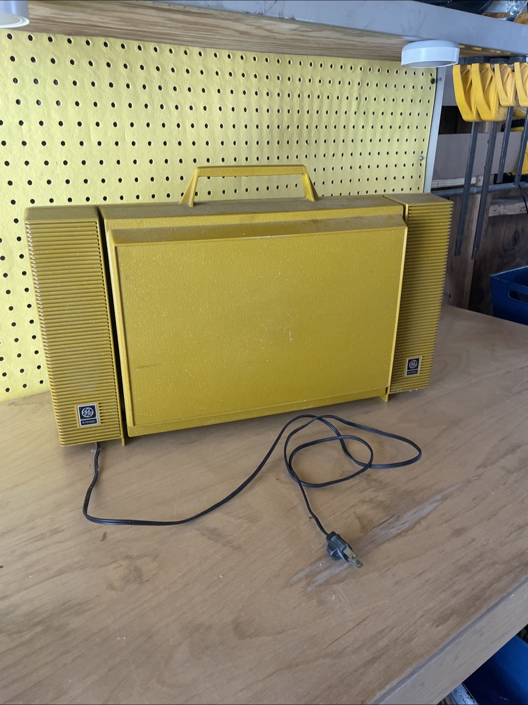 Vintage GE Wildcat Stereo Record Player 🥕 - photo 5