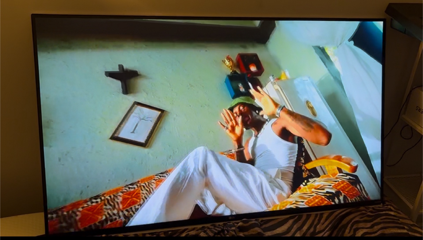 LG 55 inch 4k UHD Smart TV + magic remote and two 3d glasses