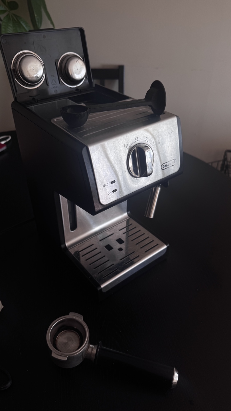 De'Longhi Espresso Machine