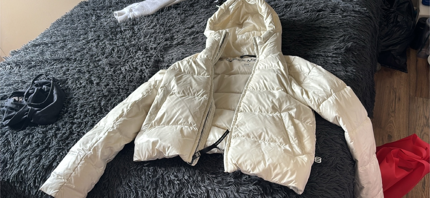 Aritzia Super puff
