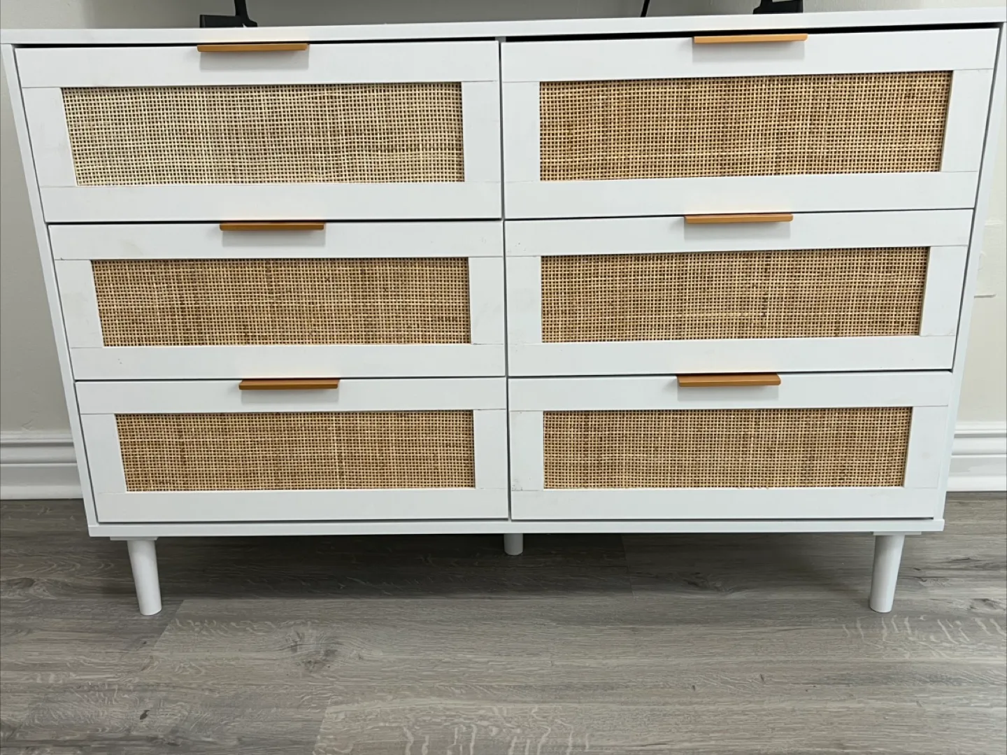 White Dresser & 2 Nightstand Set thumbnail