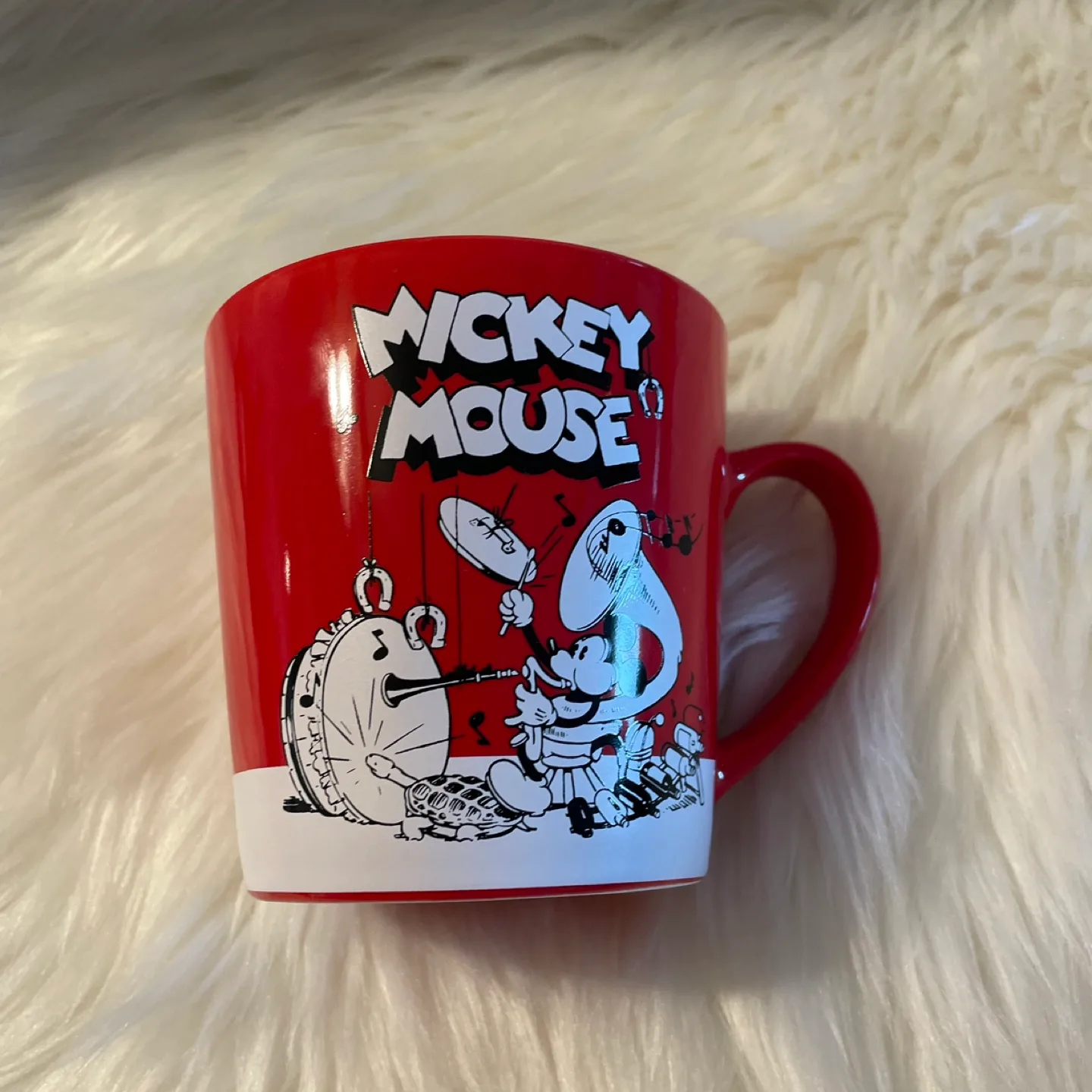 Mickey Mouse Red Mug GUC thumbnail