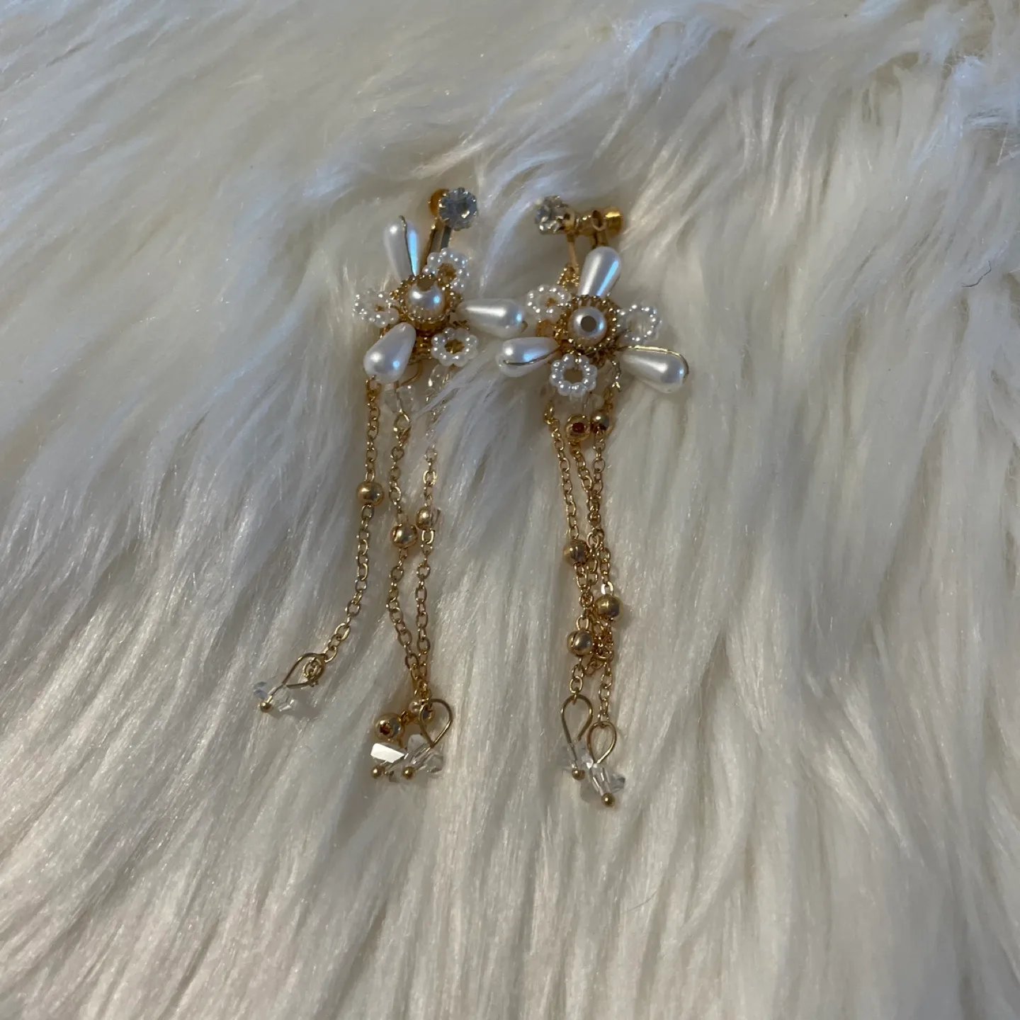 New Elegant clip-on earrings thumbnail