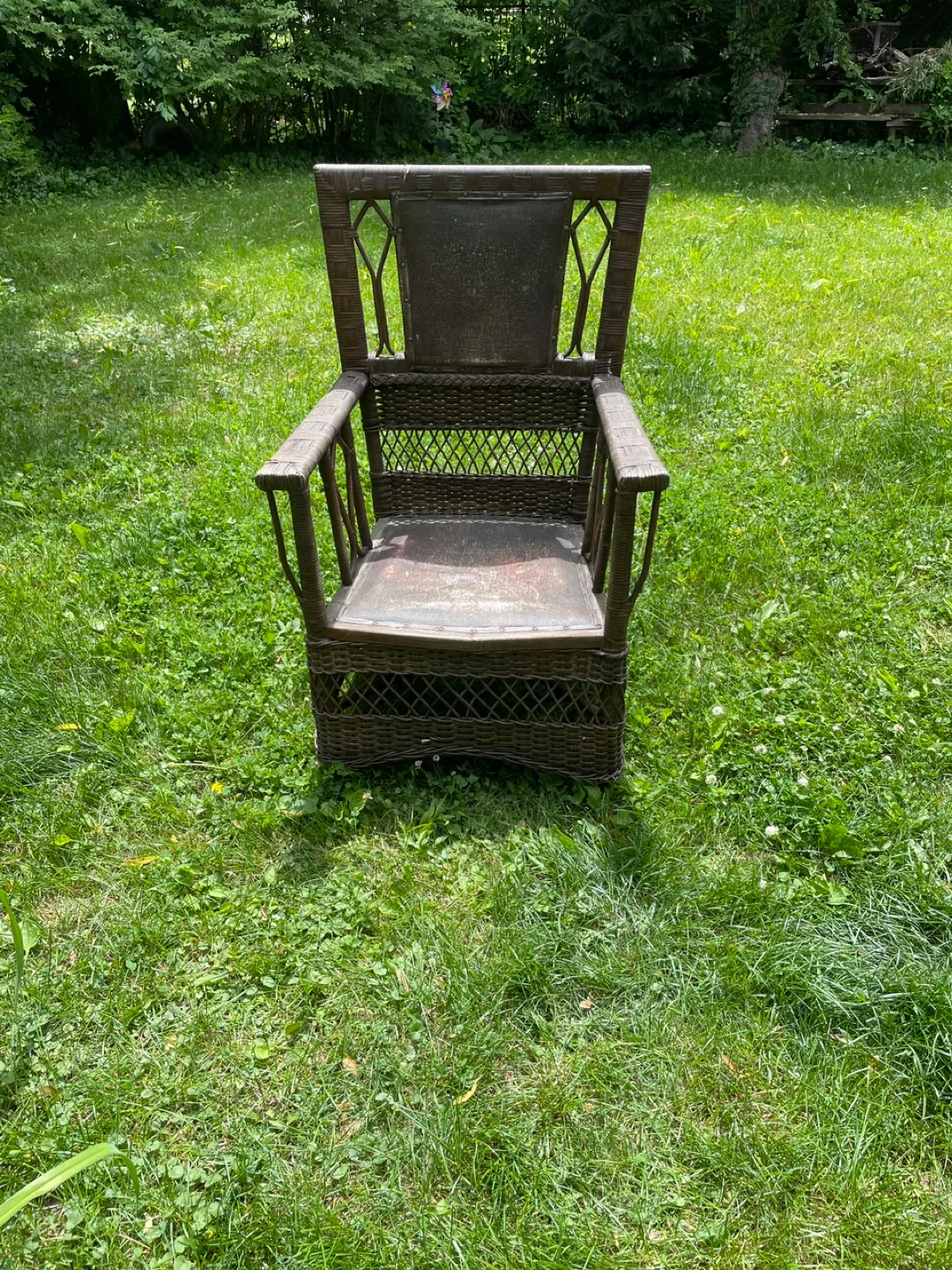 Vintage Wicker Armchair thumbnail