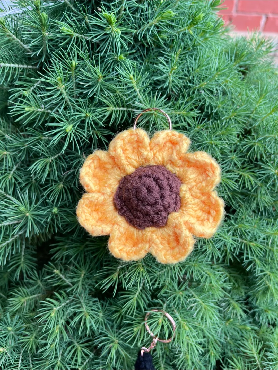 Crochet teacher gift keychains image indicator(5)