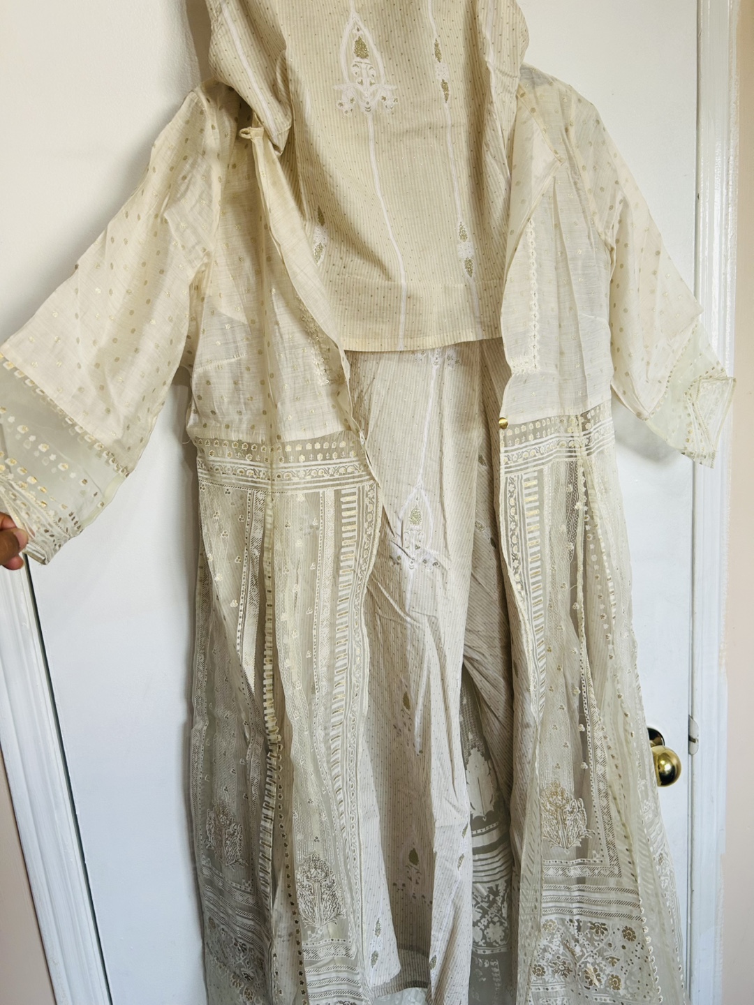 Cream Coloured Three-Piece Outfit - photo 4