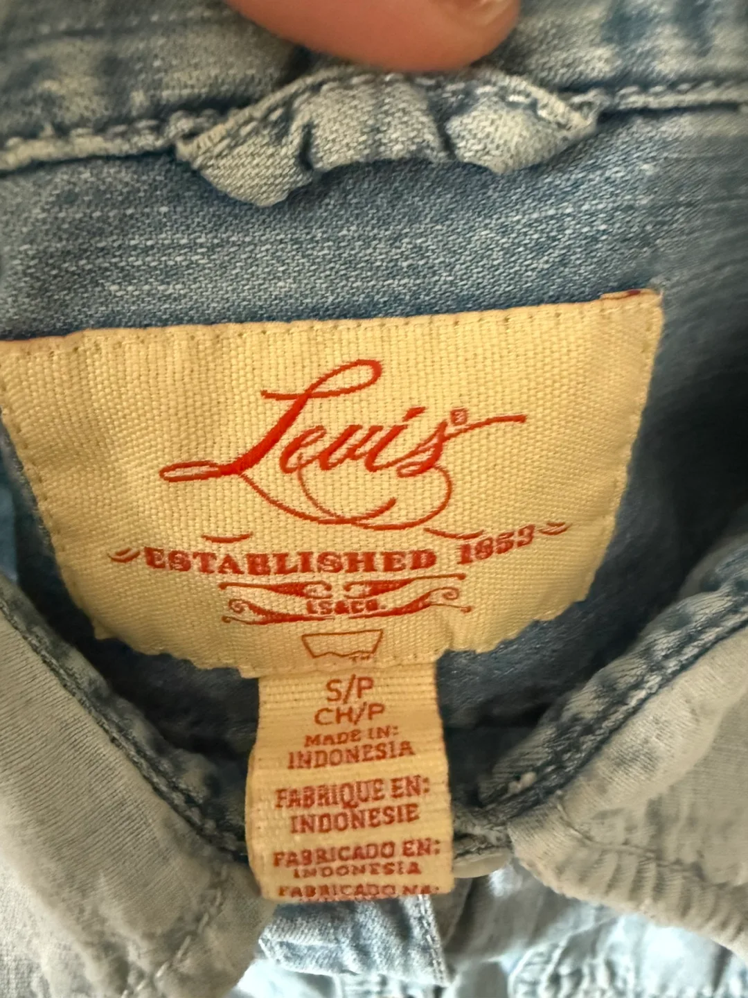 Levis Denim Shirt Dress or layer top size small image indicator(3)