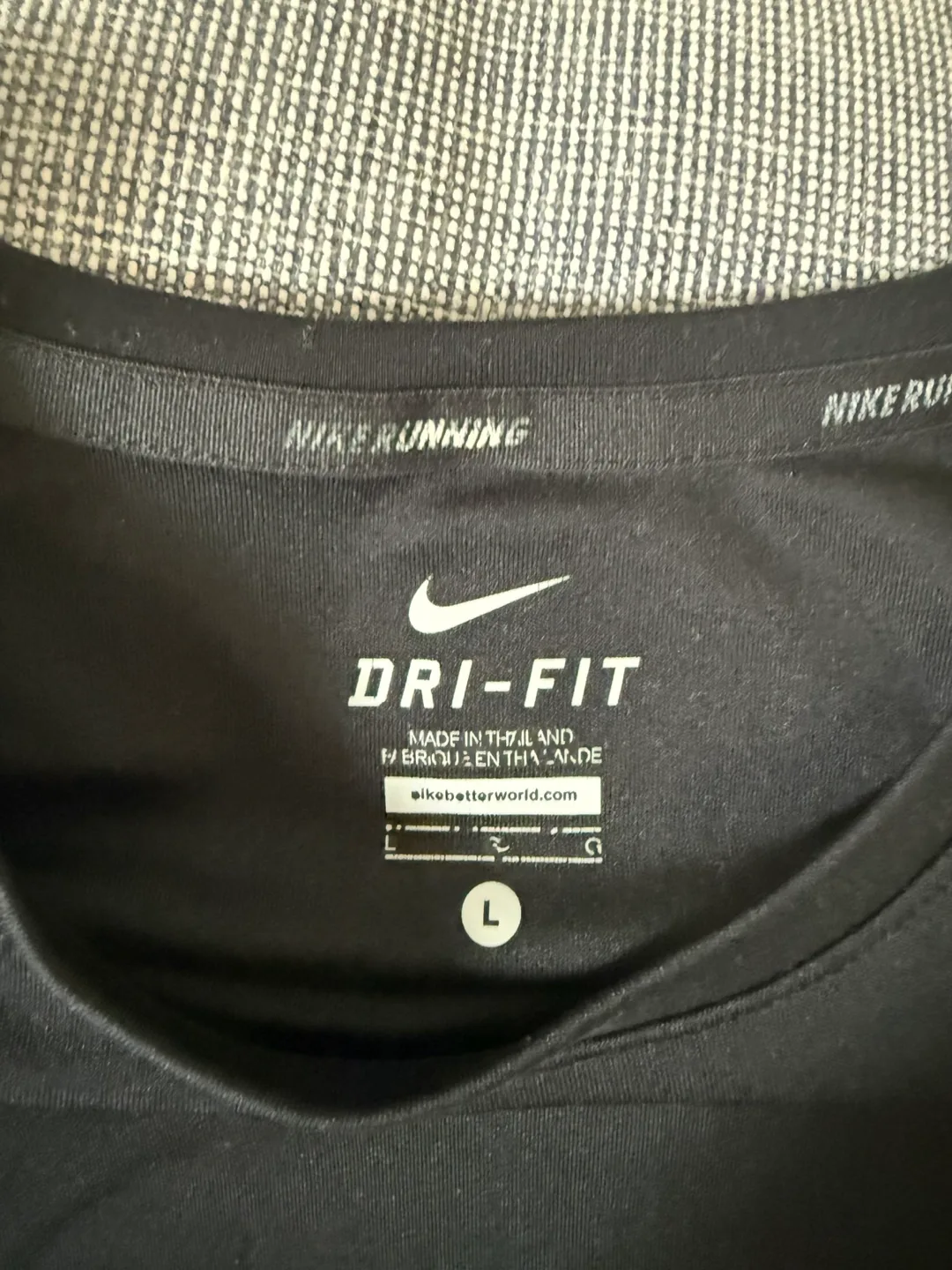 Nike Dri-FIT Running Shirt - large fits more medium image indicator(2)