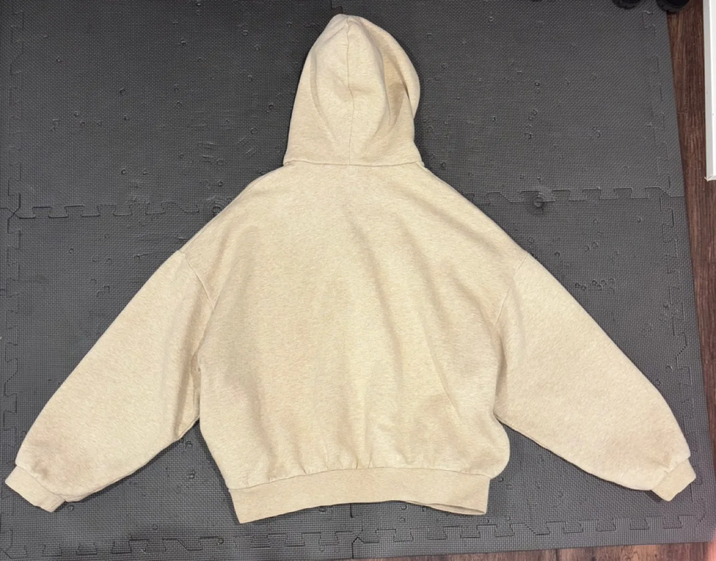 Essentials Fear of God Hoodie image indicator(2)