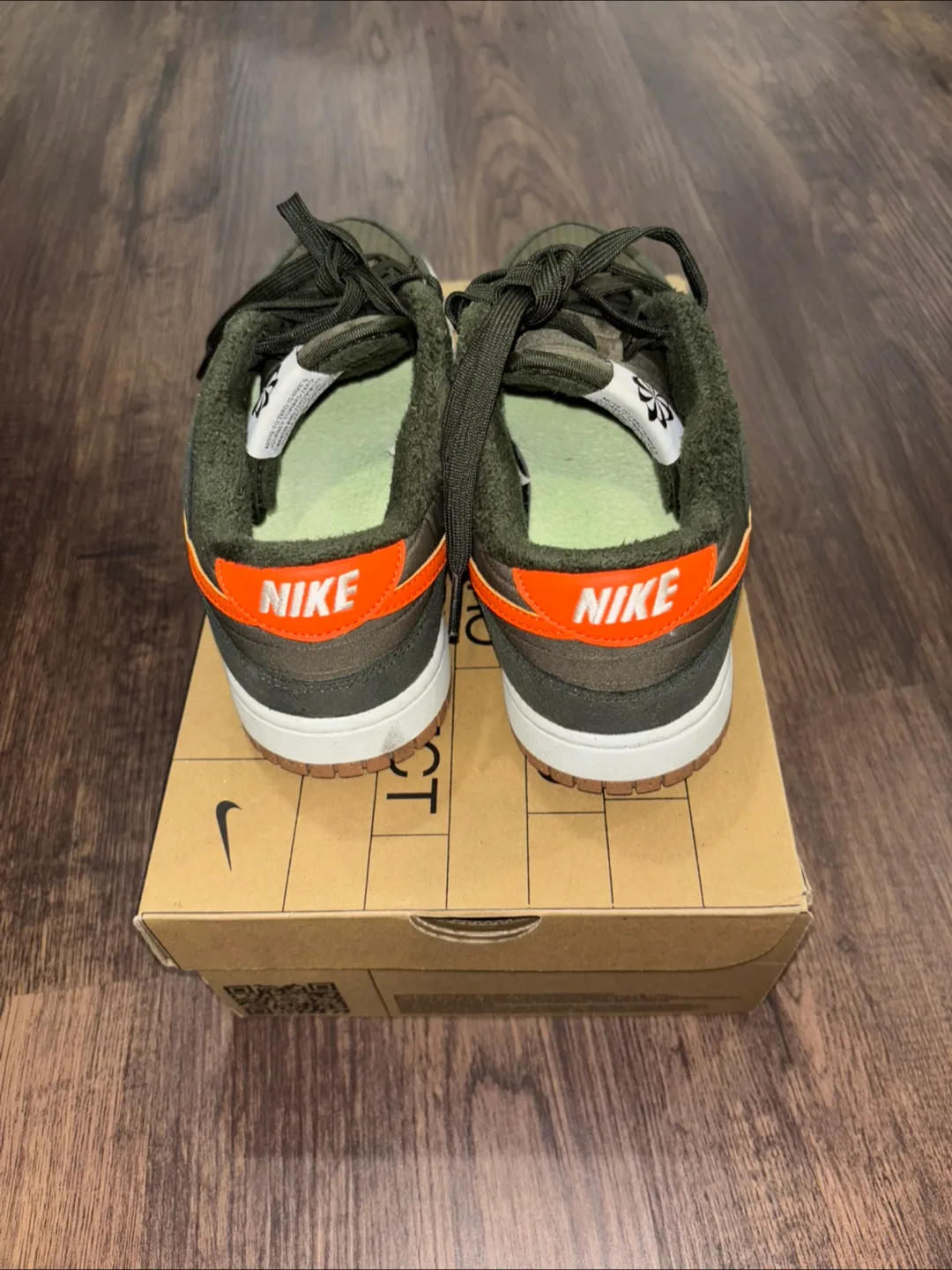 Nike dunk low retro NN size 8.5 image indicator(3)