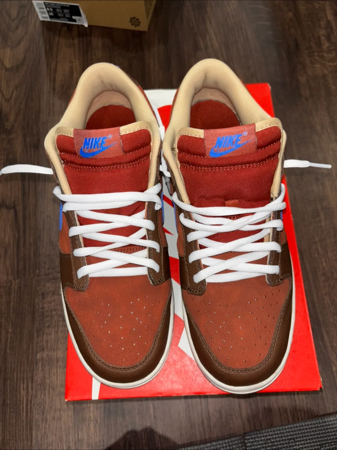 Brown Nike dunk low mens size 10 image indicator(3)