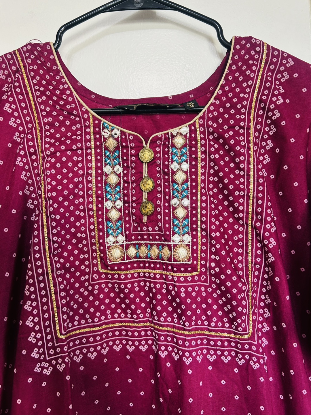 Embroidered Kurta and Pants Set - photo 3