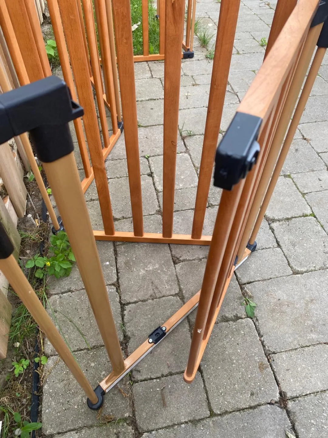 Wooden baby gate image indicator(4)