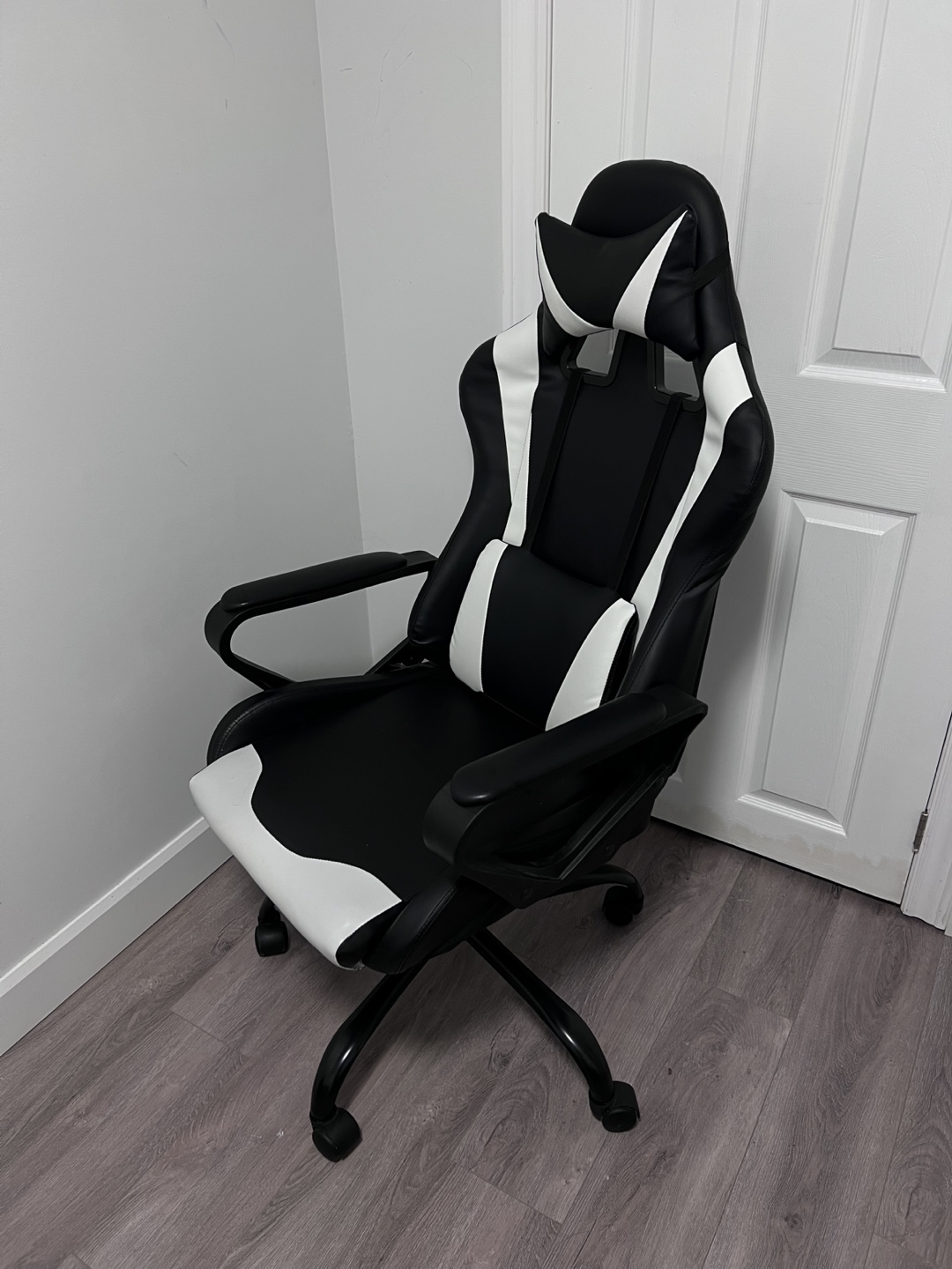 Black and White Gaming Chair