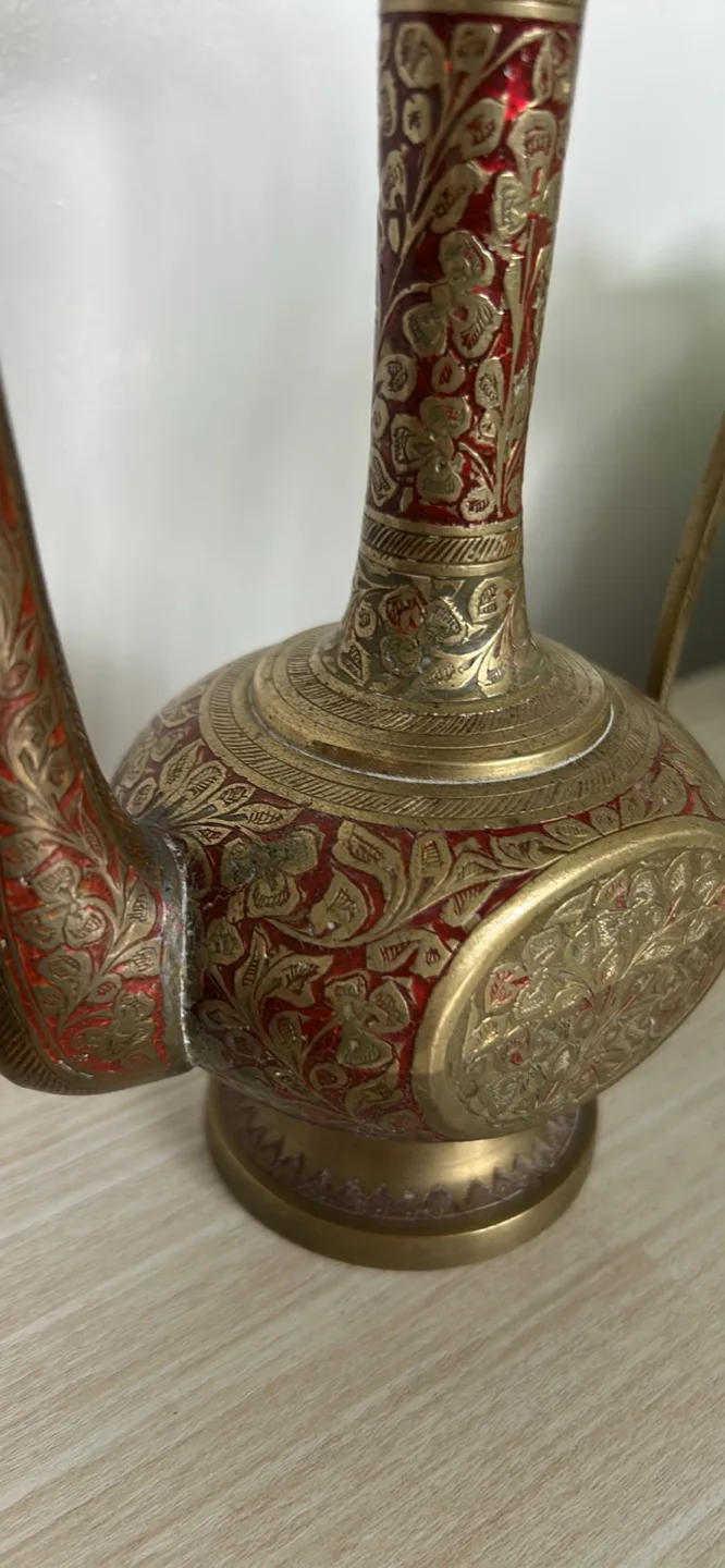 Vintage Brass Decorative Urn image indicator(6)