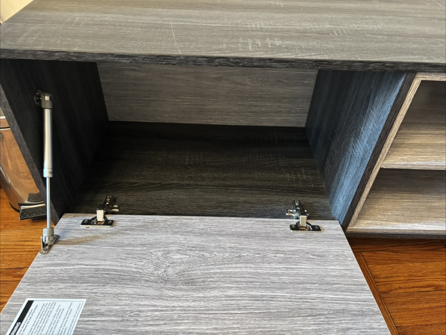 Modern TV stand with storage - photo 3
