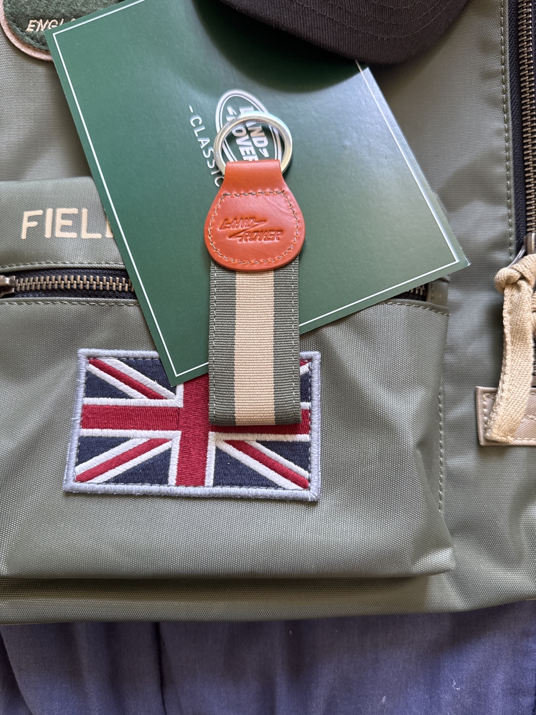 Land Rover Classic Bundle - Bag, Hat & Keychain - photo 3