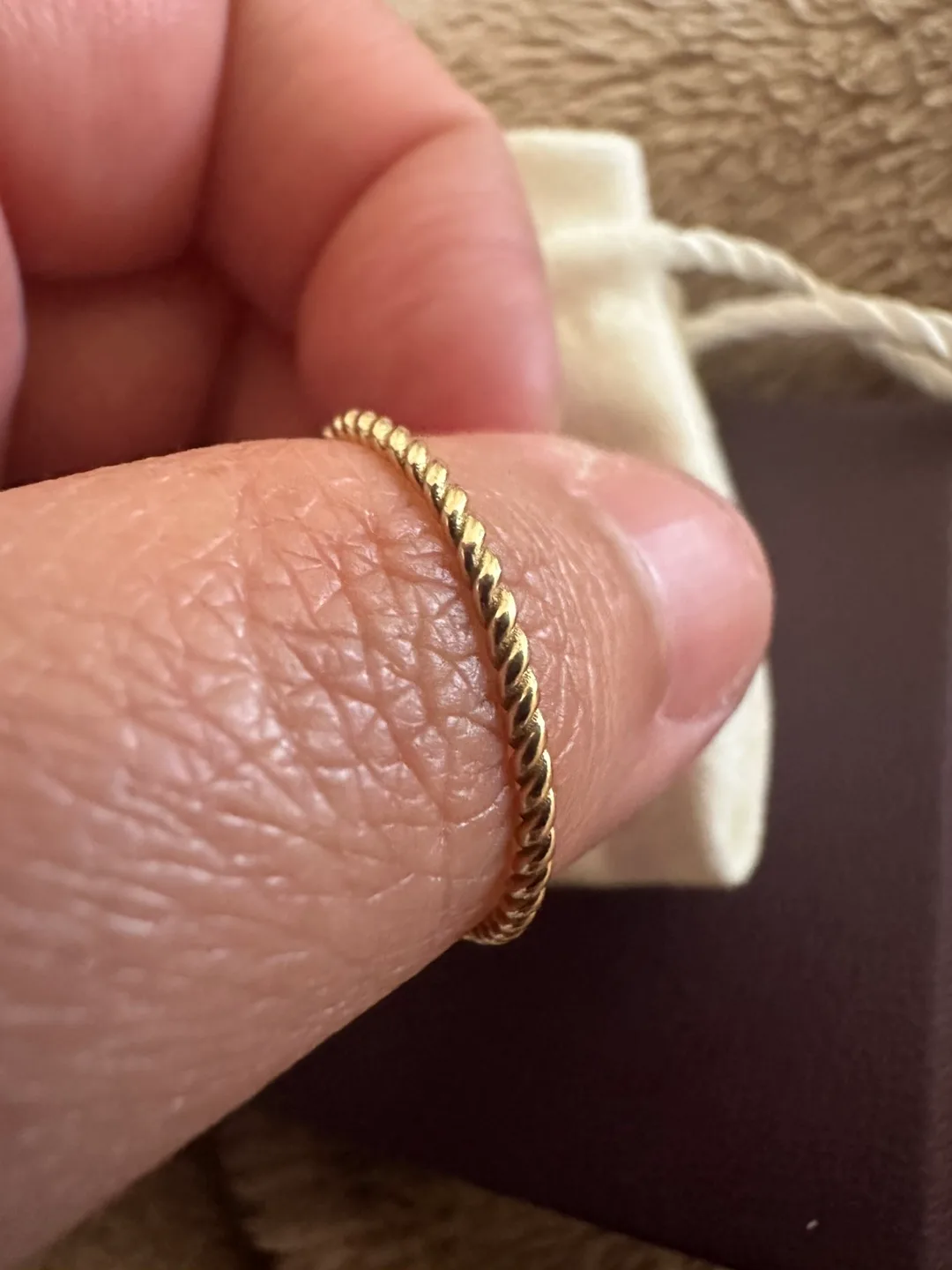 michael hill 10k twisted ring image indicator(2)