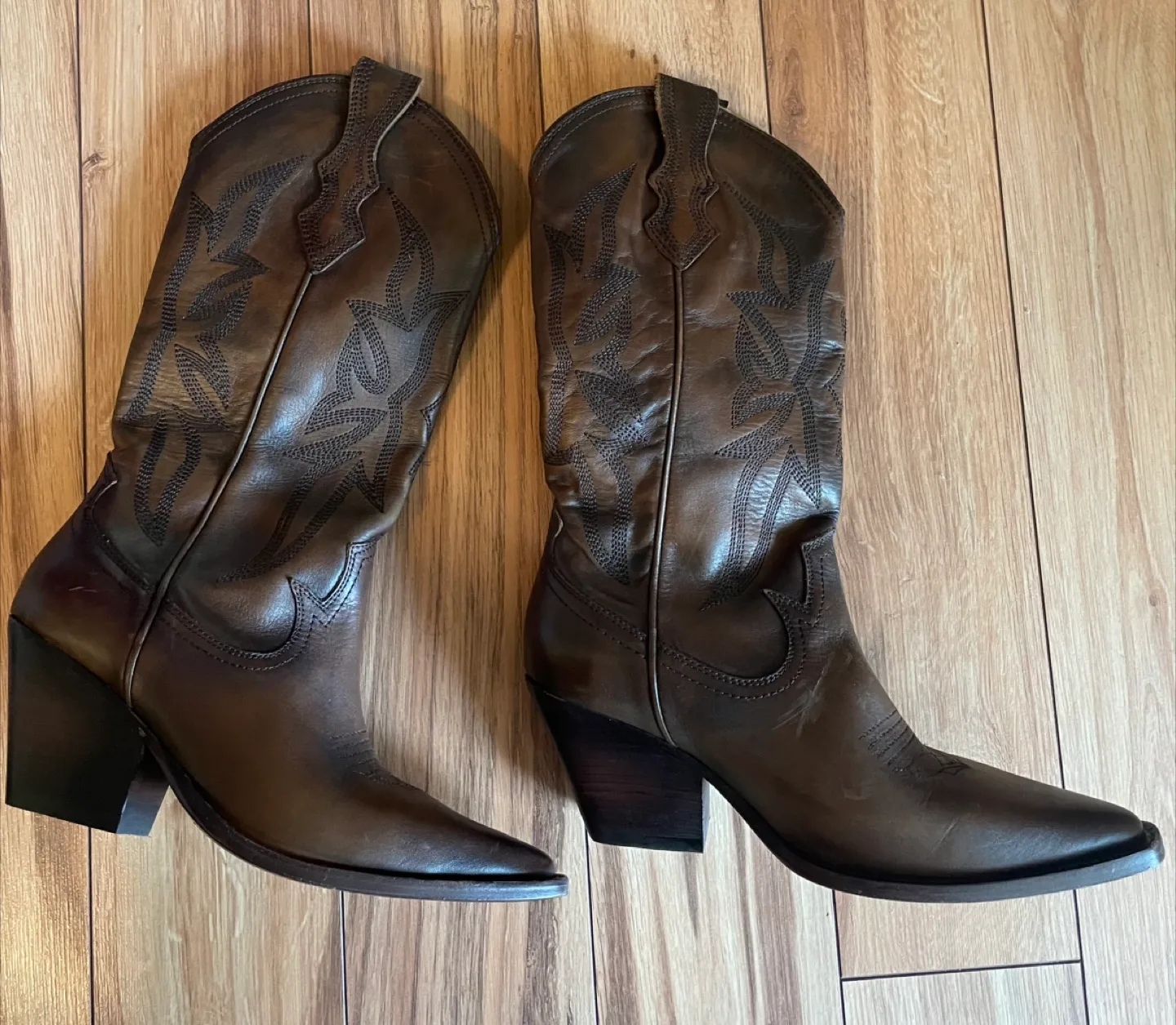 BRAND NEW Brown Leather Cowboy Boots thumbnail