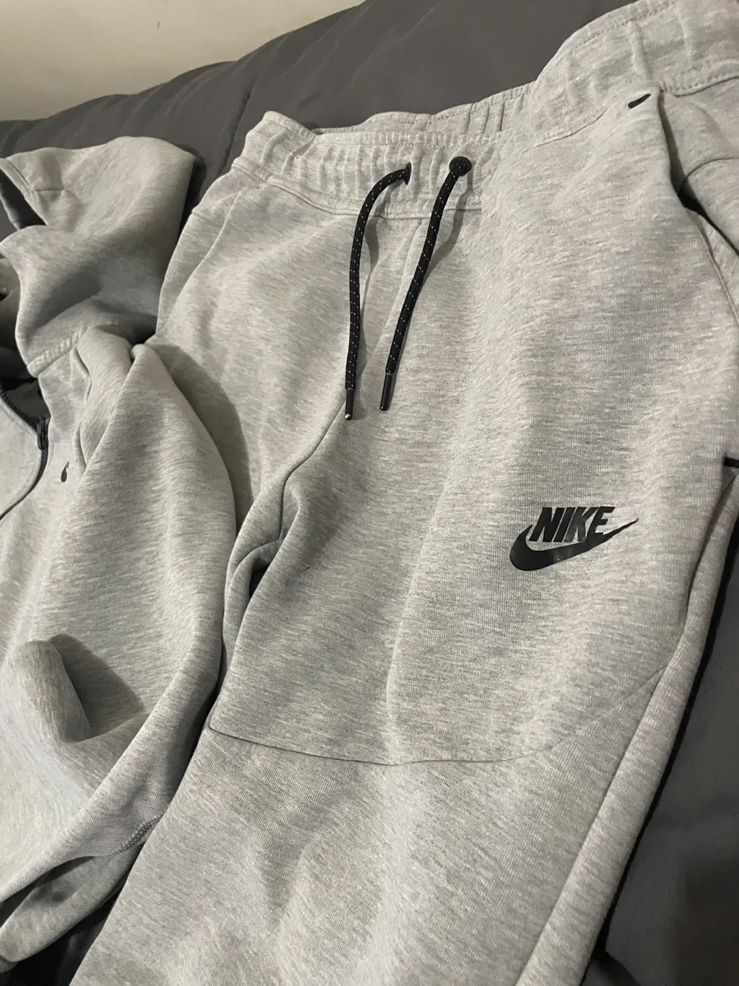 Nike Tech Tracksuit Oldseason image indicator(5)