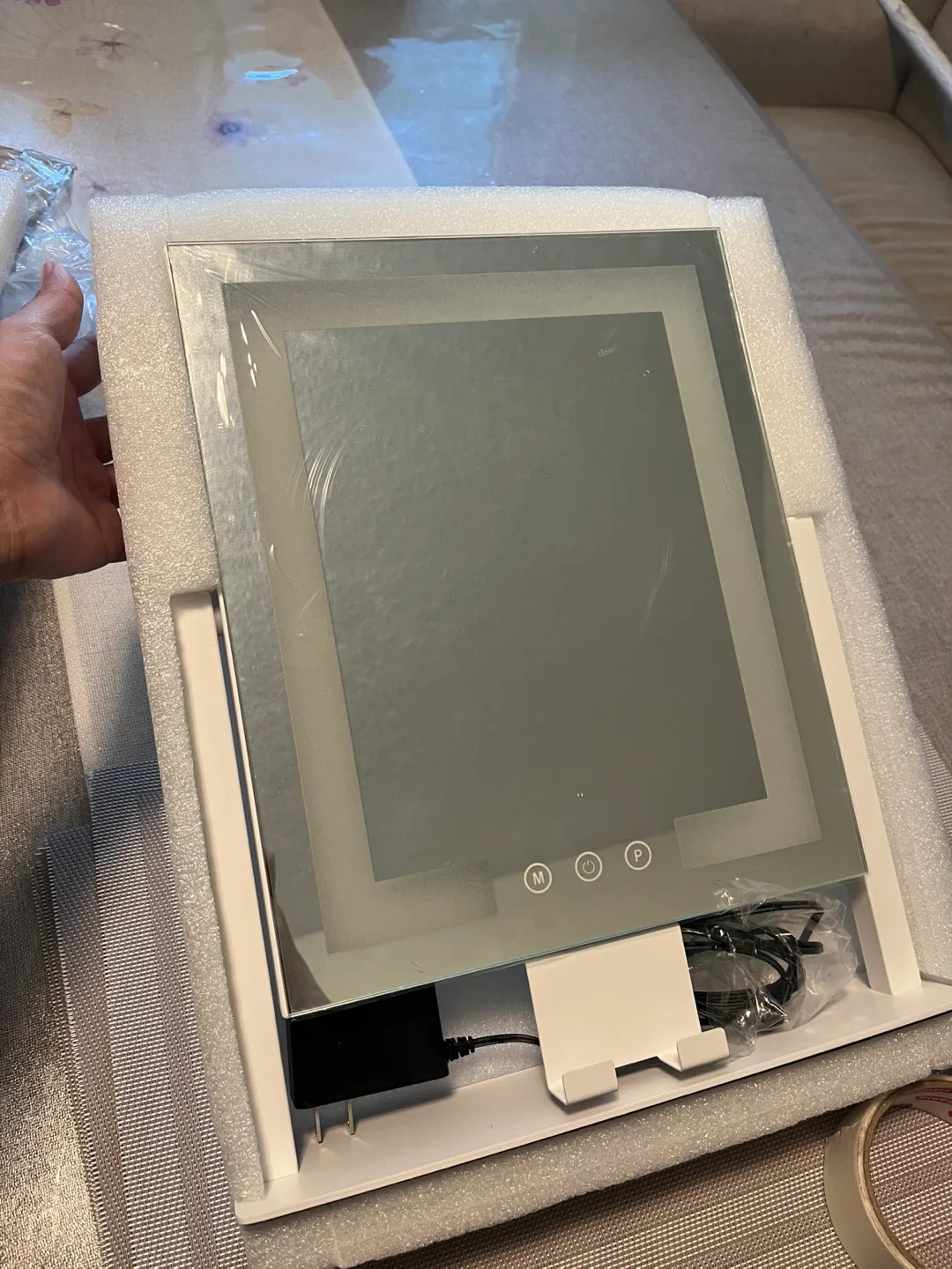 Illuminated Makeup Mirror with phone holder image indicator(4)