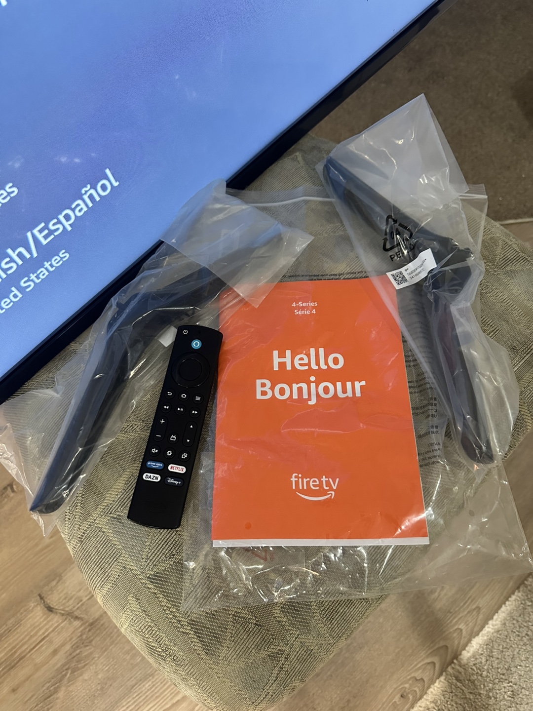 55-inch Amazon Fire TV Omni QLED 4K UHD – Like New! - photo 5