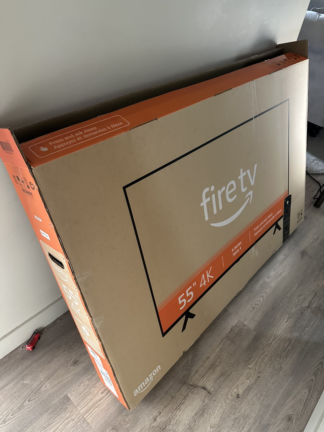 55-inch Amazon Fire TV Omni QLED 4K UHD – Like New! - photo 2