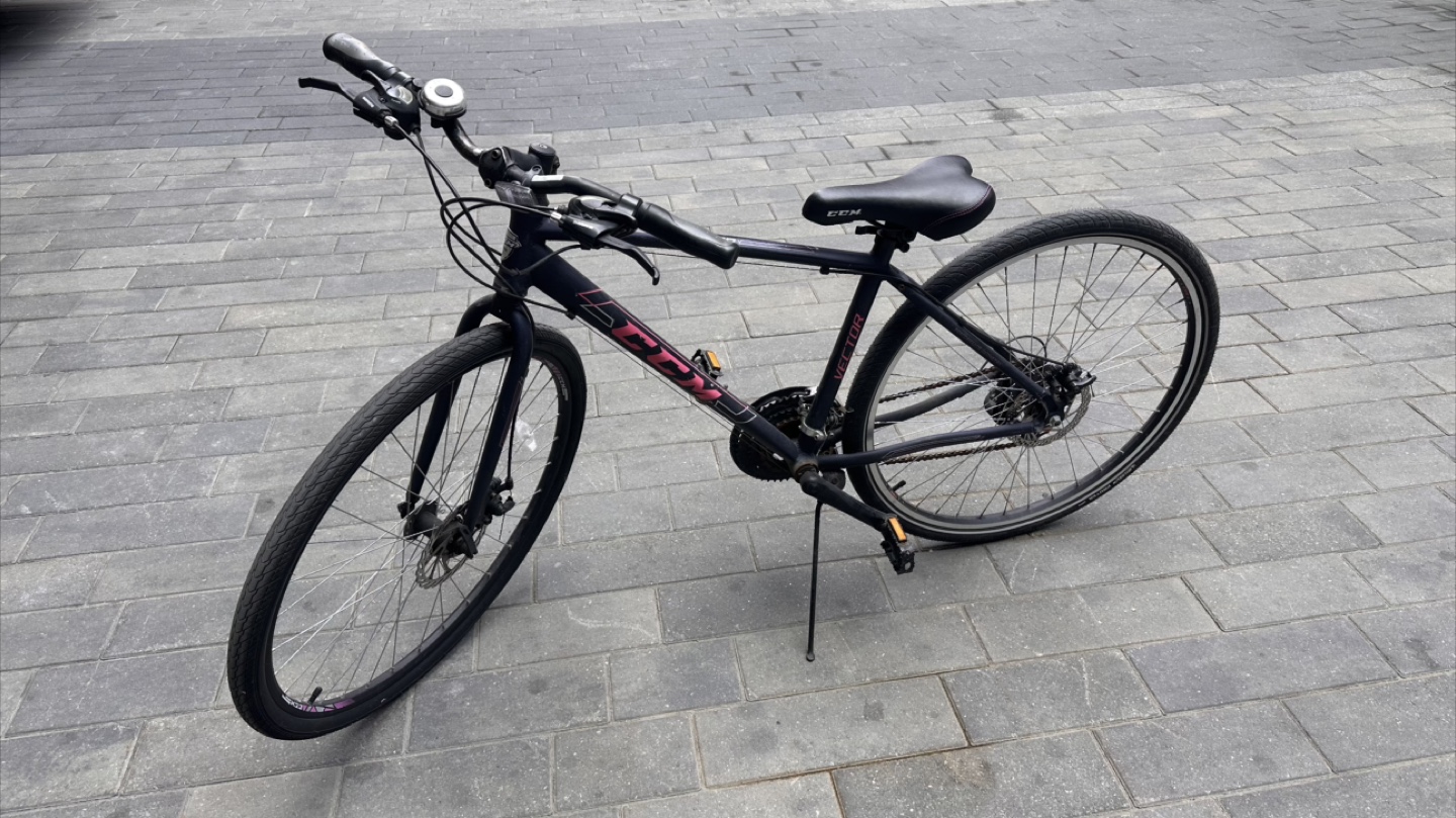 CCM Vector Road Bike, 21-Speed, 700 C, Purple