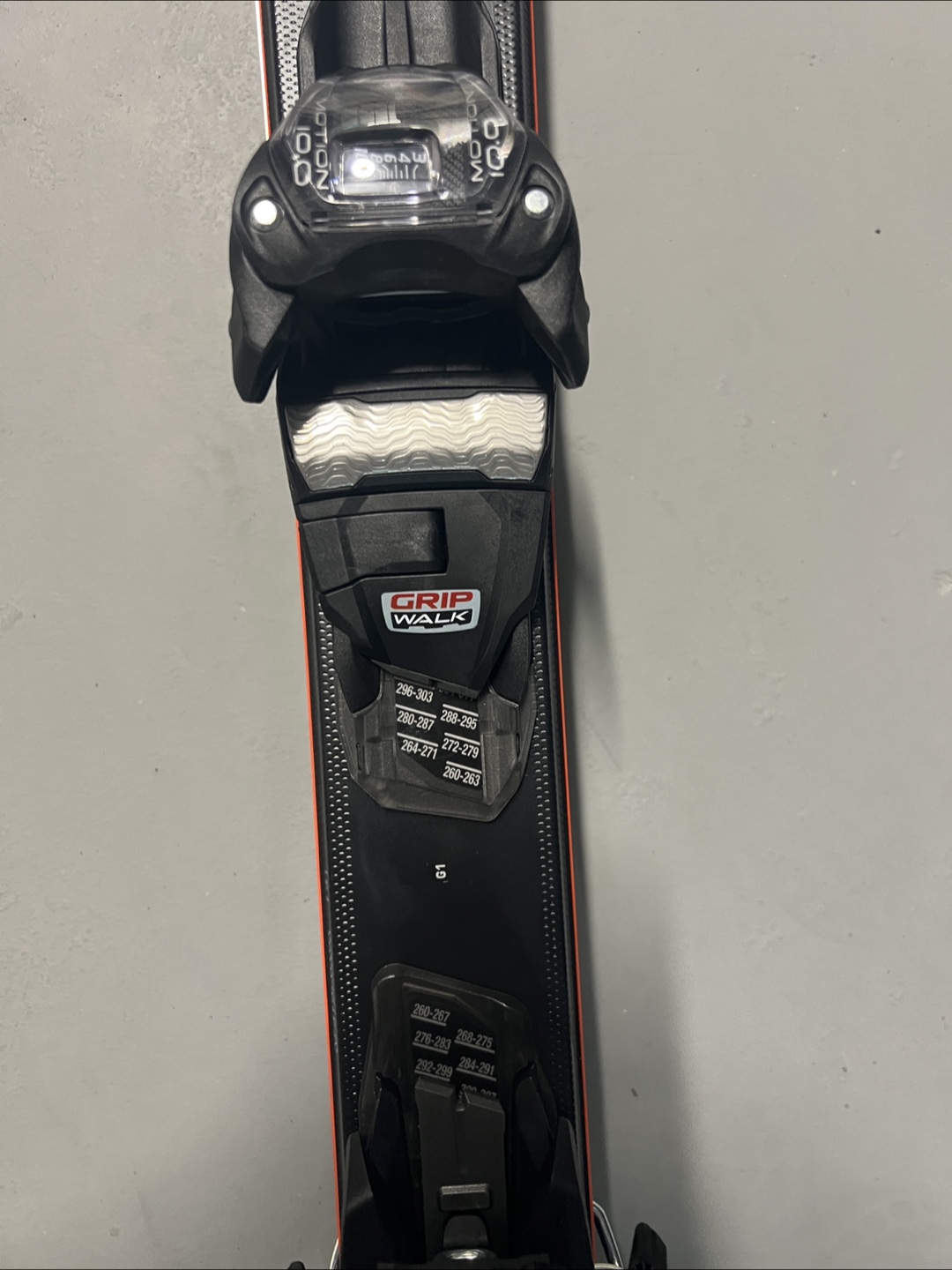Volkl Deacon 161 Skis - photo 5