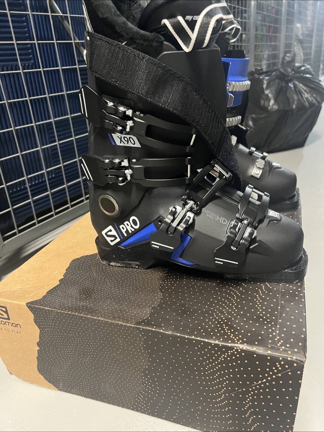Salomon X90 Ski Boots