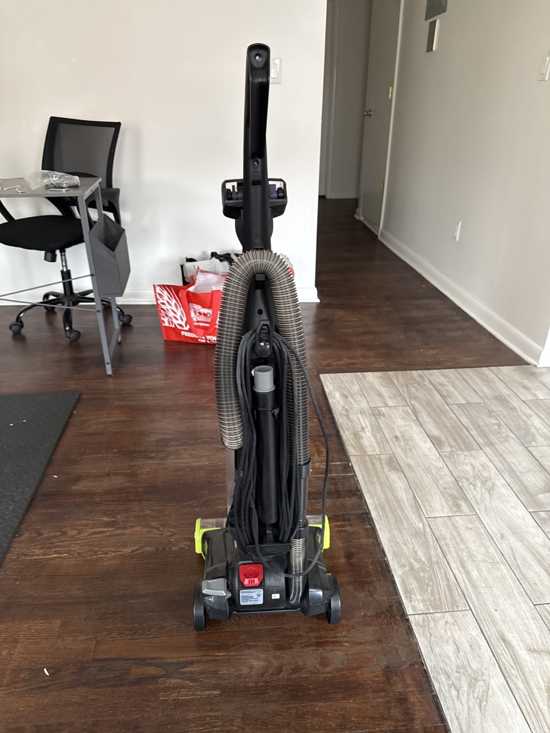Upright Vacuum Cleaner - photo 3