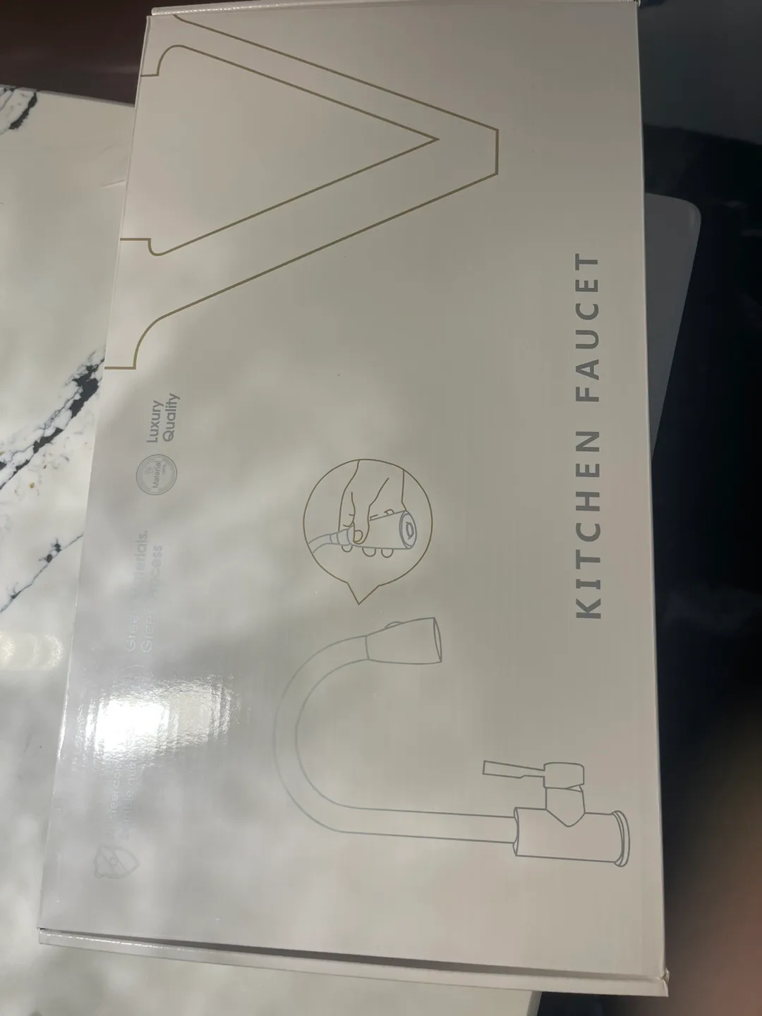 Kitchen Faucet with Pull-Down Sprayer image indicator(8)