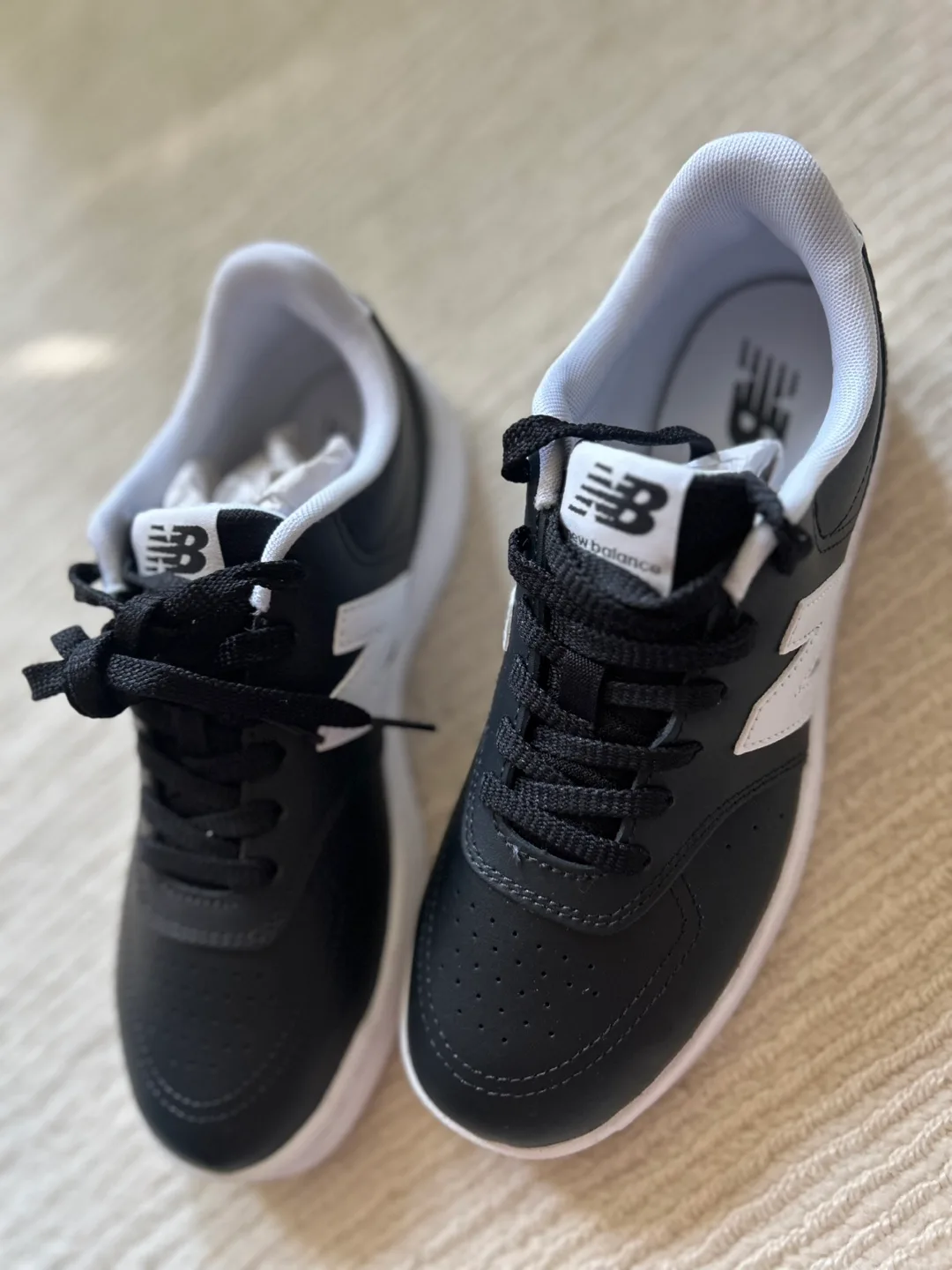 *Brand New* New Balance Womens BBW80 Sneaker (#8) image indicator(10)