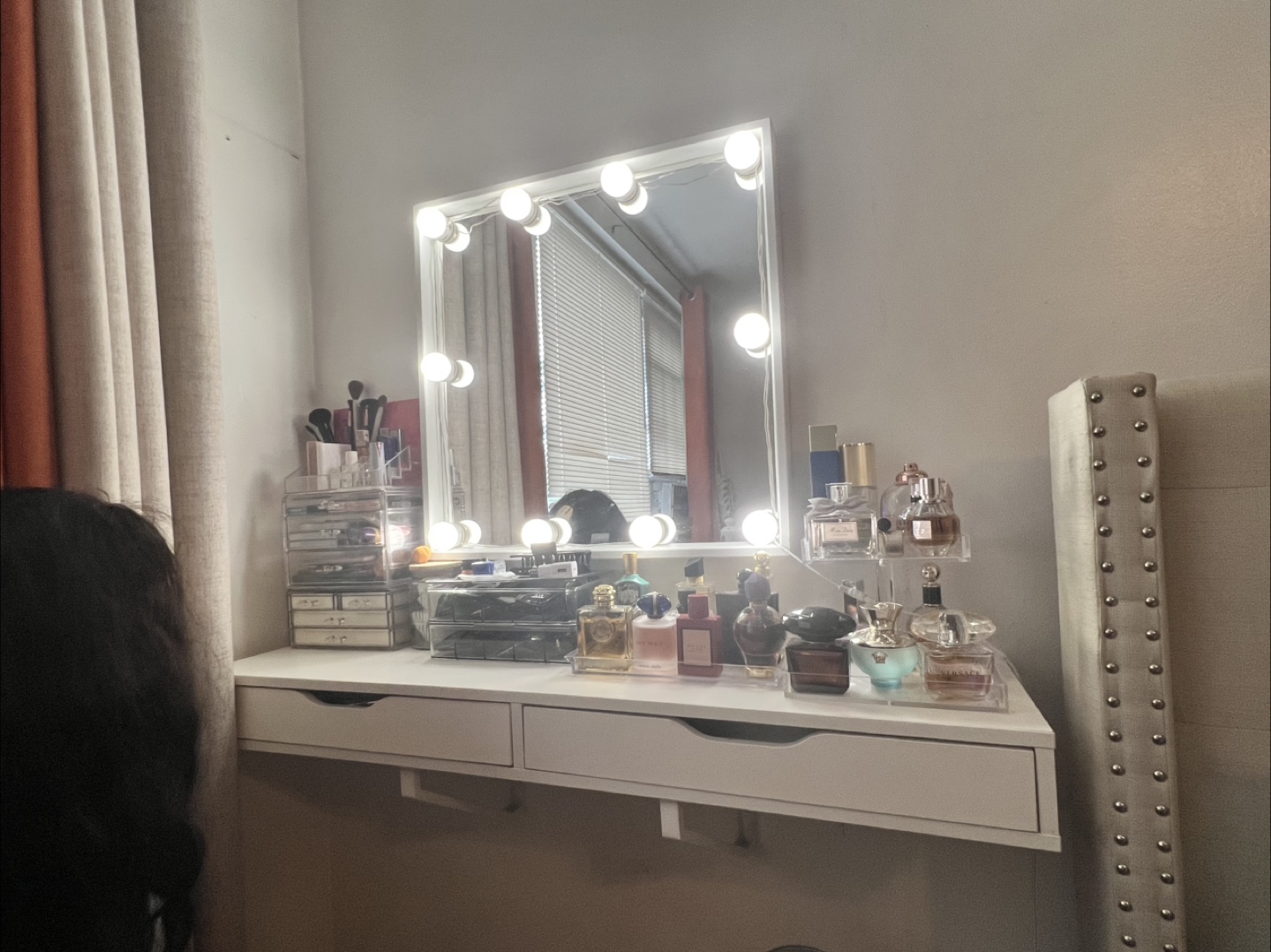 Vanity Desk With Lighted Mirror - photo 3