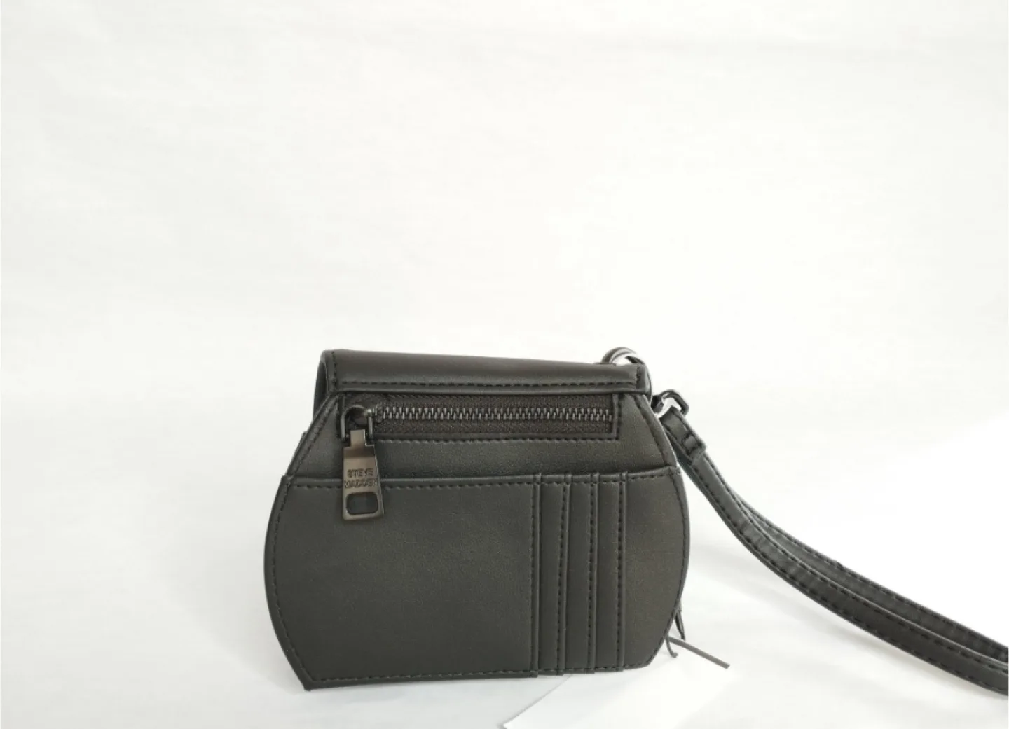 Steve Madden Black Wallet With Strap image indicator(3)