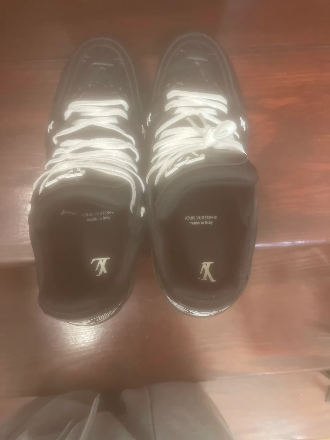 Lv trainers image indicator(5)