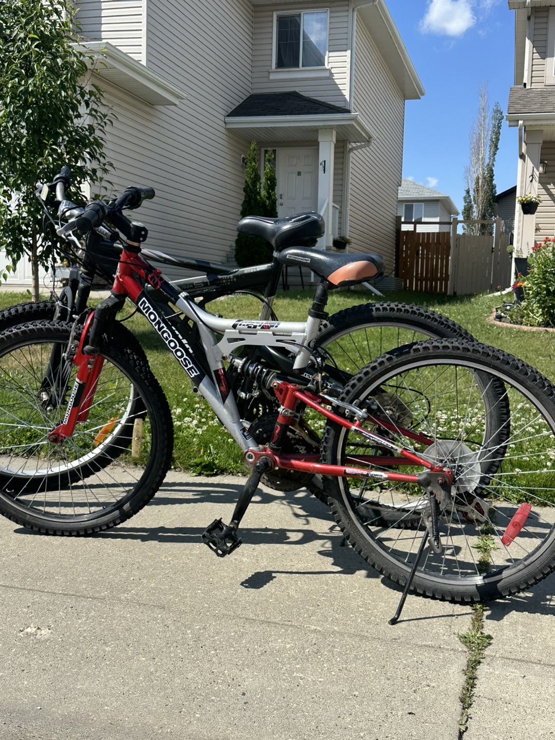 Two Mountain Bikes for Sale - photo 2