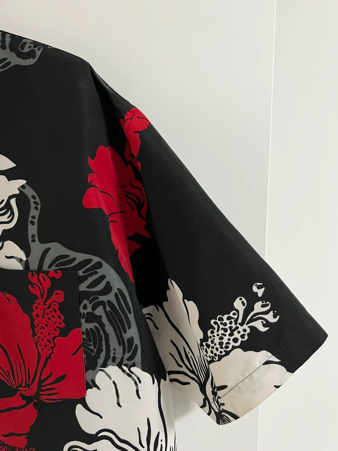 Vintage Floral Print Summer Men Short Sleeve Shirt Size M image indicator(10)