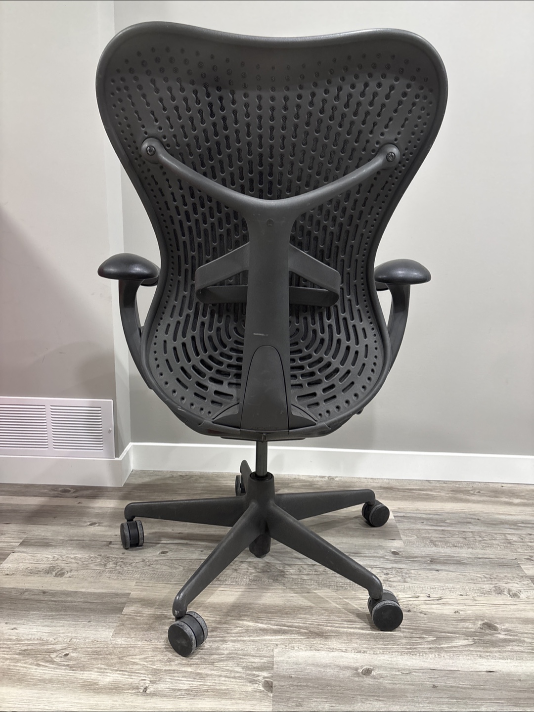 Herman Miller Mirra 1 Office Chair - photo 2