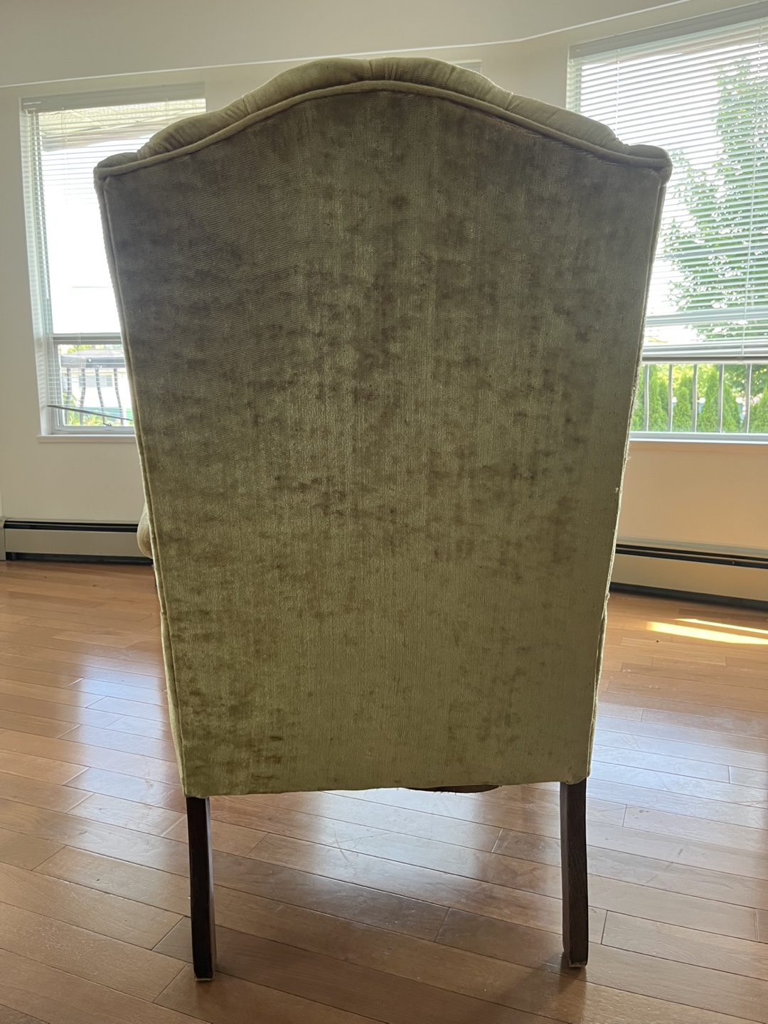LUXURIOUS ARMCHAIR - photo 4