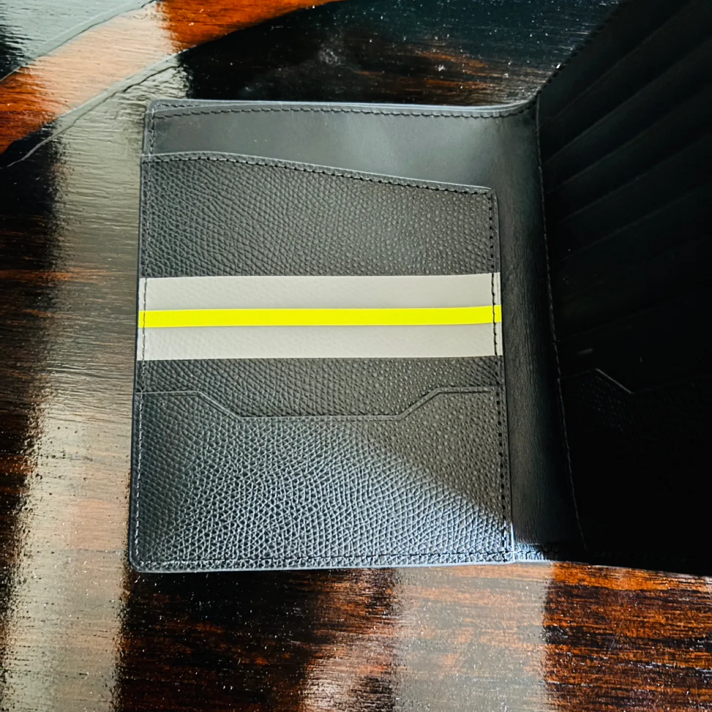 *New* $300+ Tumi Black Leather Passport Holder and Wallet image indicator(4)