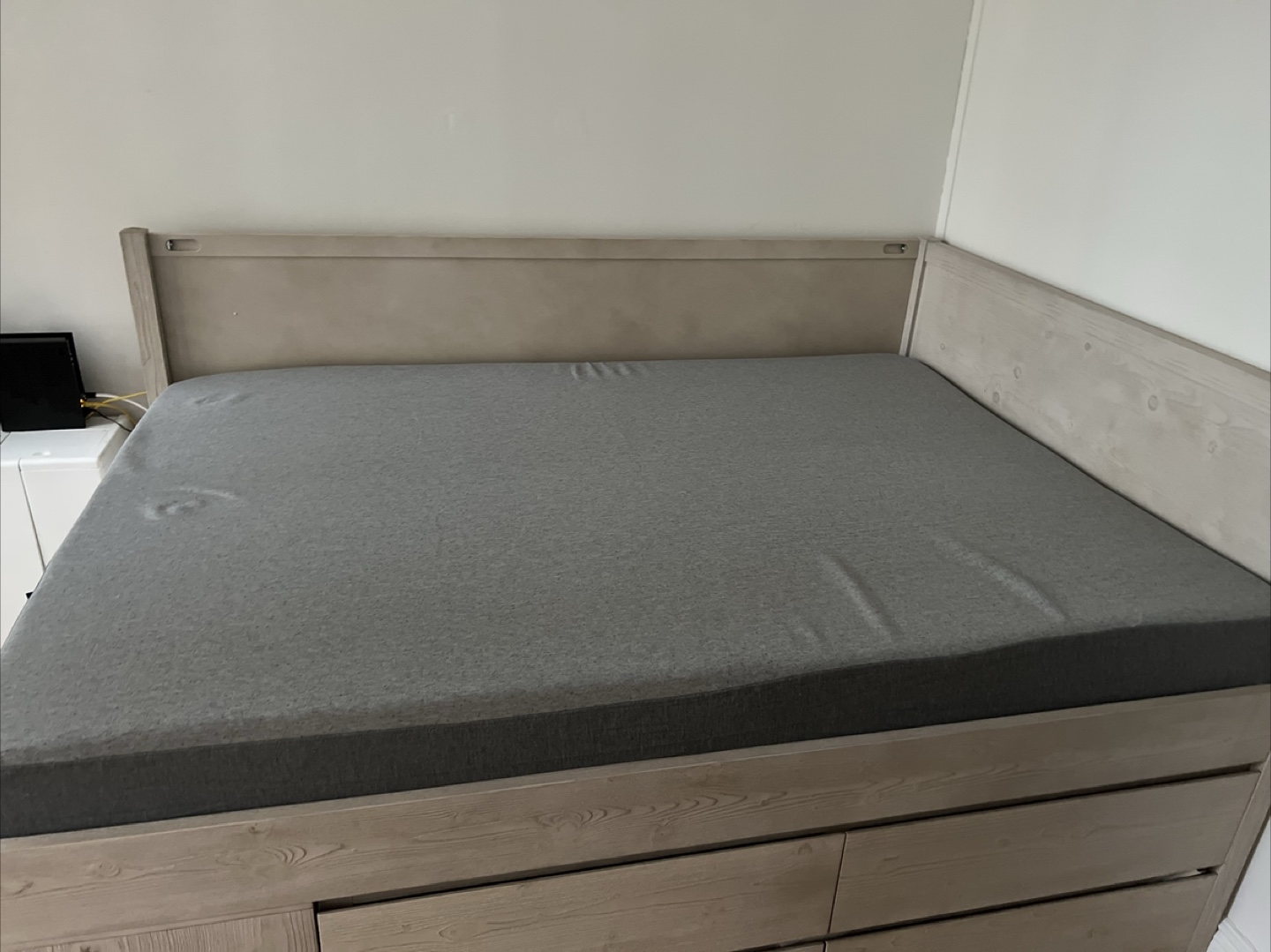 Pottery Barn Storage Bed - photo 4