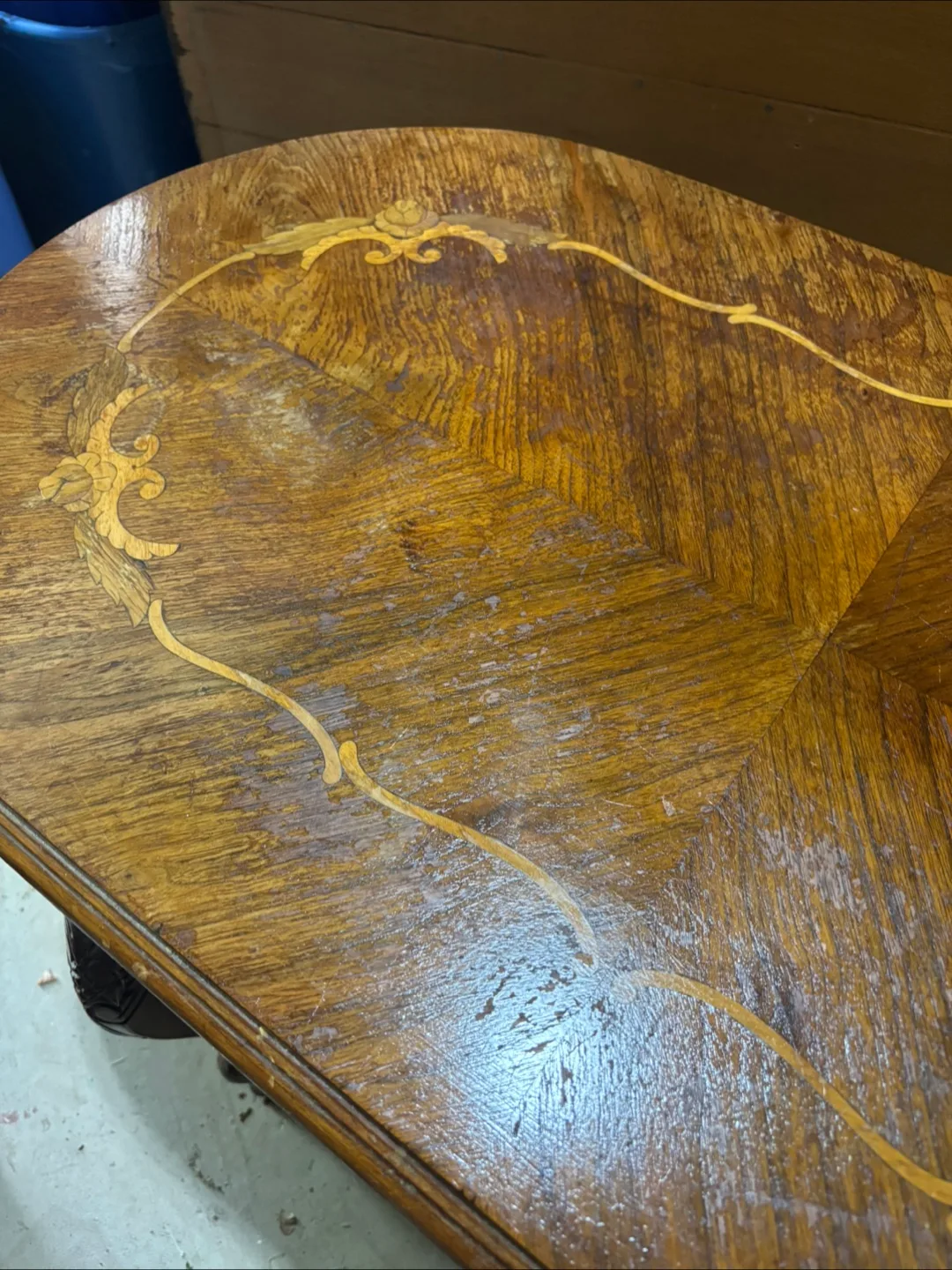 Vintage Oval Wood Table image indicator(3)